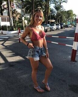 Danielle Barford Photo #2