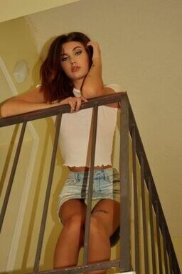 Sabrina Vaz Photo #61