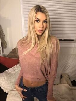 Sabrina Vaz Photo #101