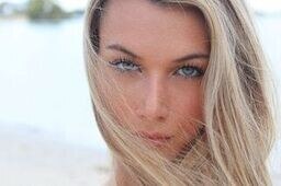 Sabrina Vaz Photo #128