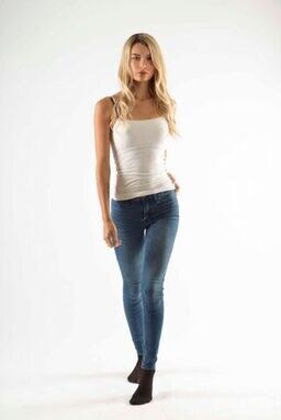 Sabrina Vaz Photo #137