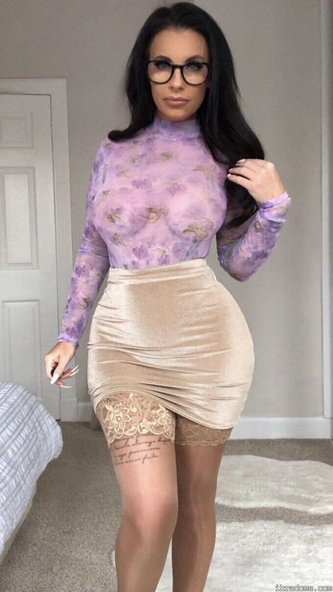 Jennifer Thomson Photo #10