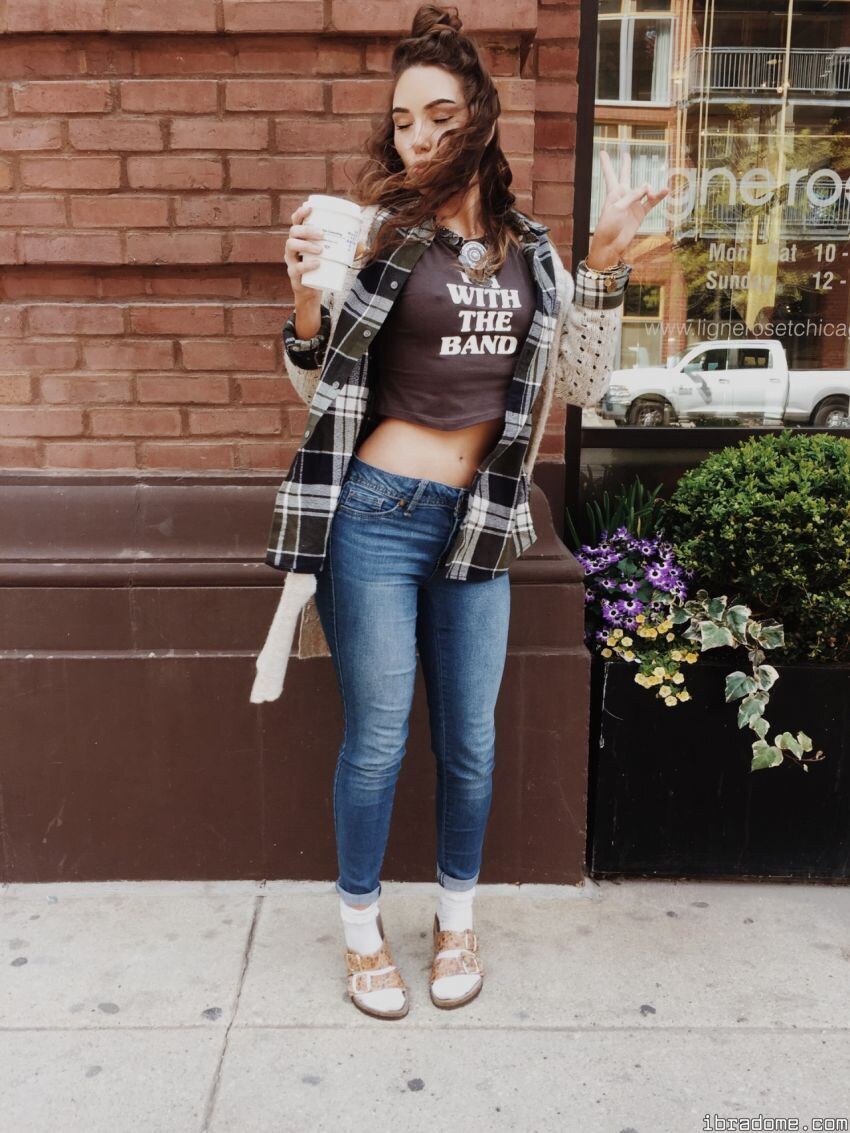 Victoria Lynn Myers Photo #5