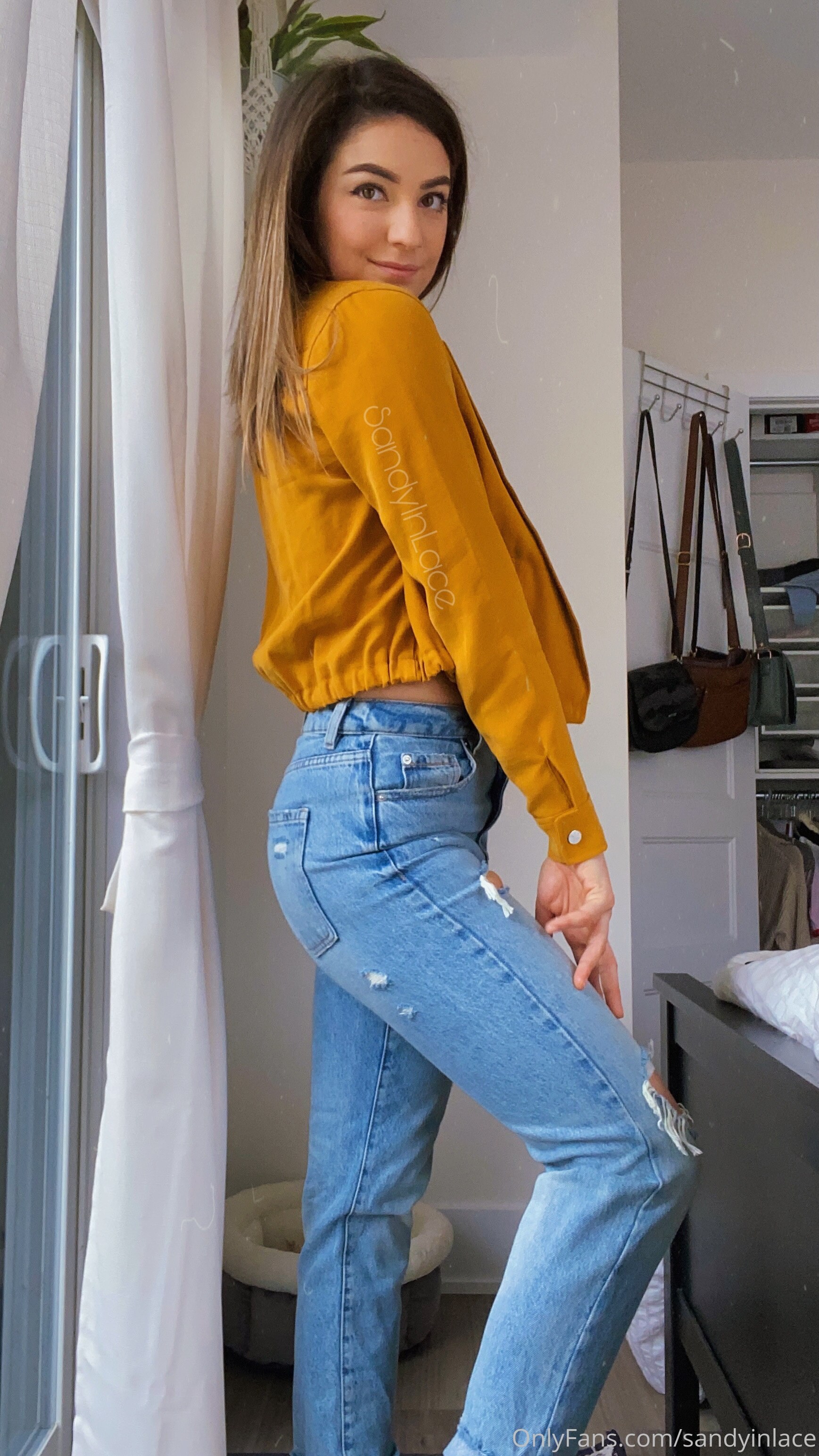 Sandy Inlace Photo #53