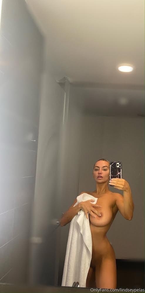 Lindsey Pelas Photo #414