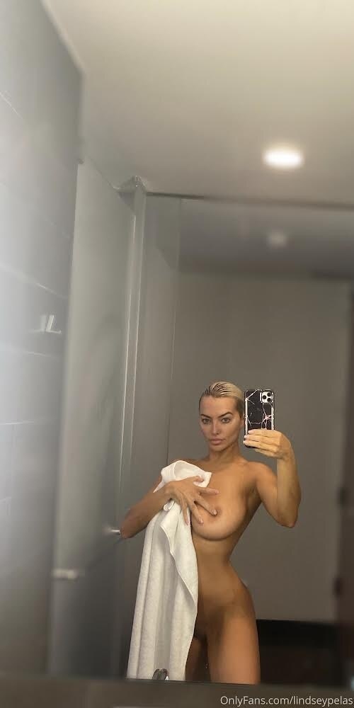 Lindsey Pelas Photo #431