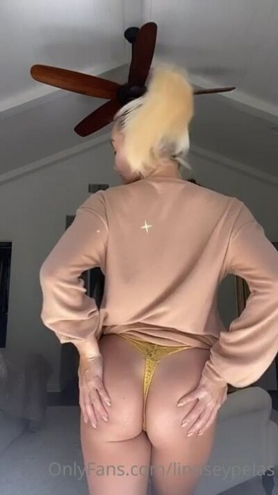 Lindsey Pelas Photo #470