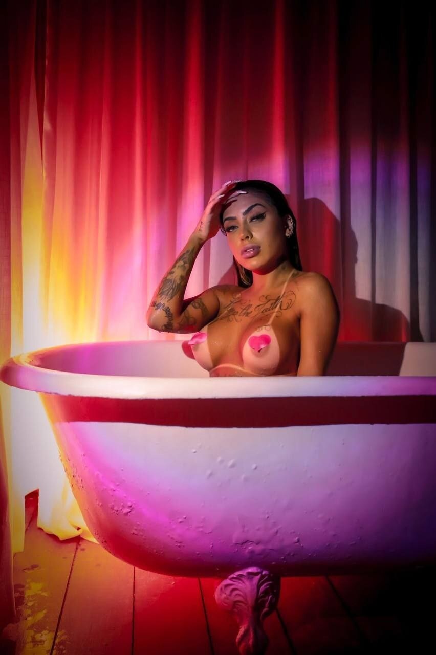 Mc Mirella Photo #21