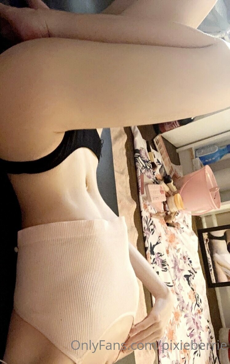 Pixieberrie Photo #54