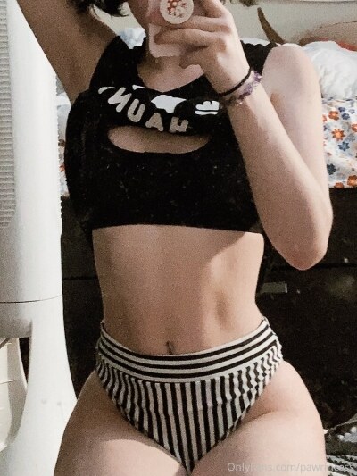 Pixieberrie Photo #29