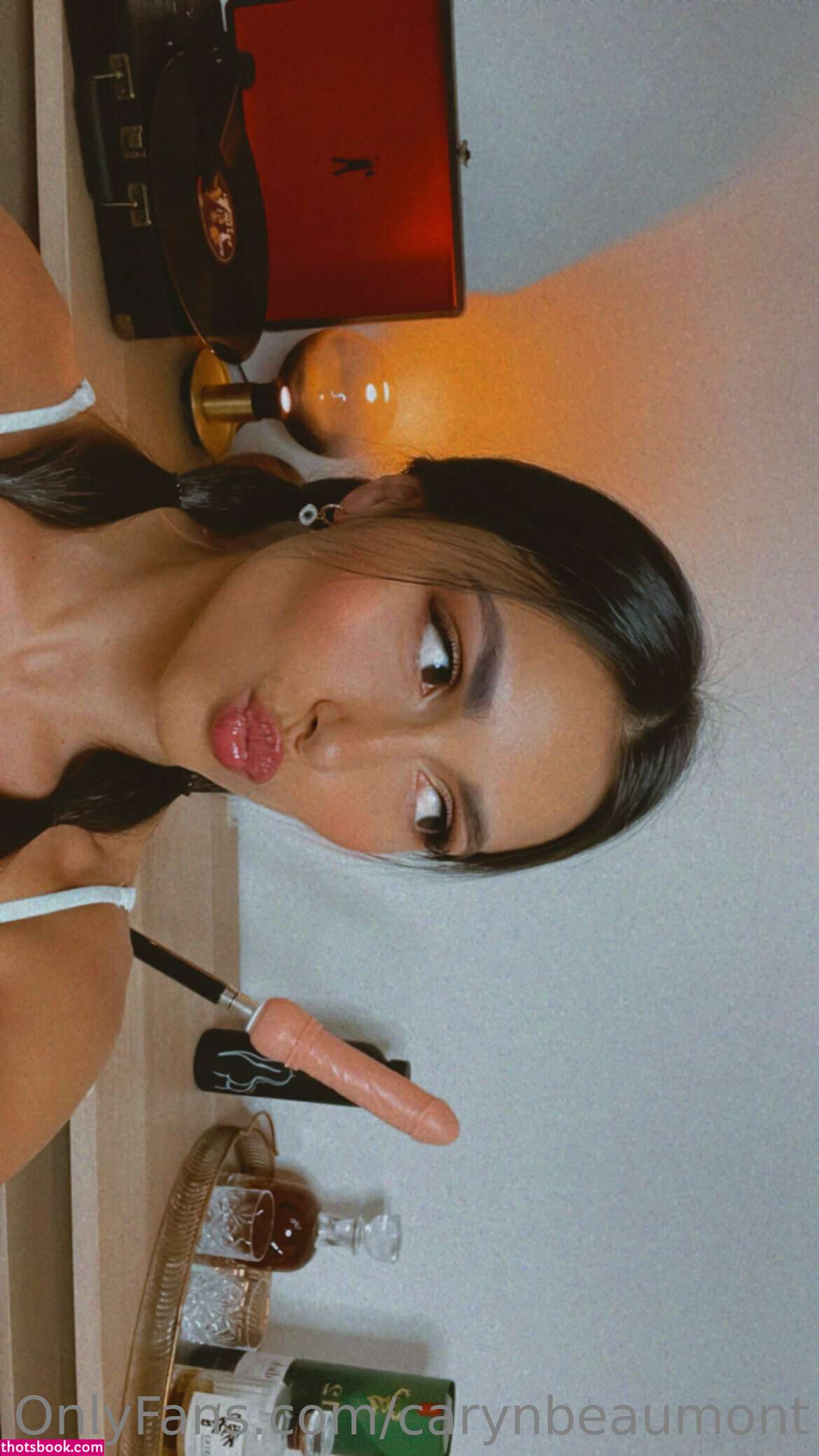 Caryn Beaumont Photo #26