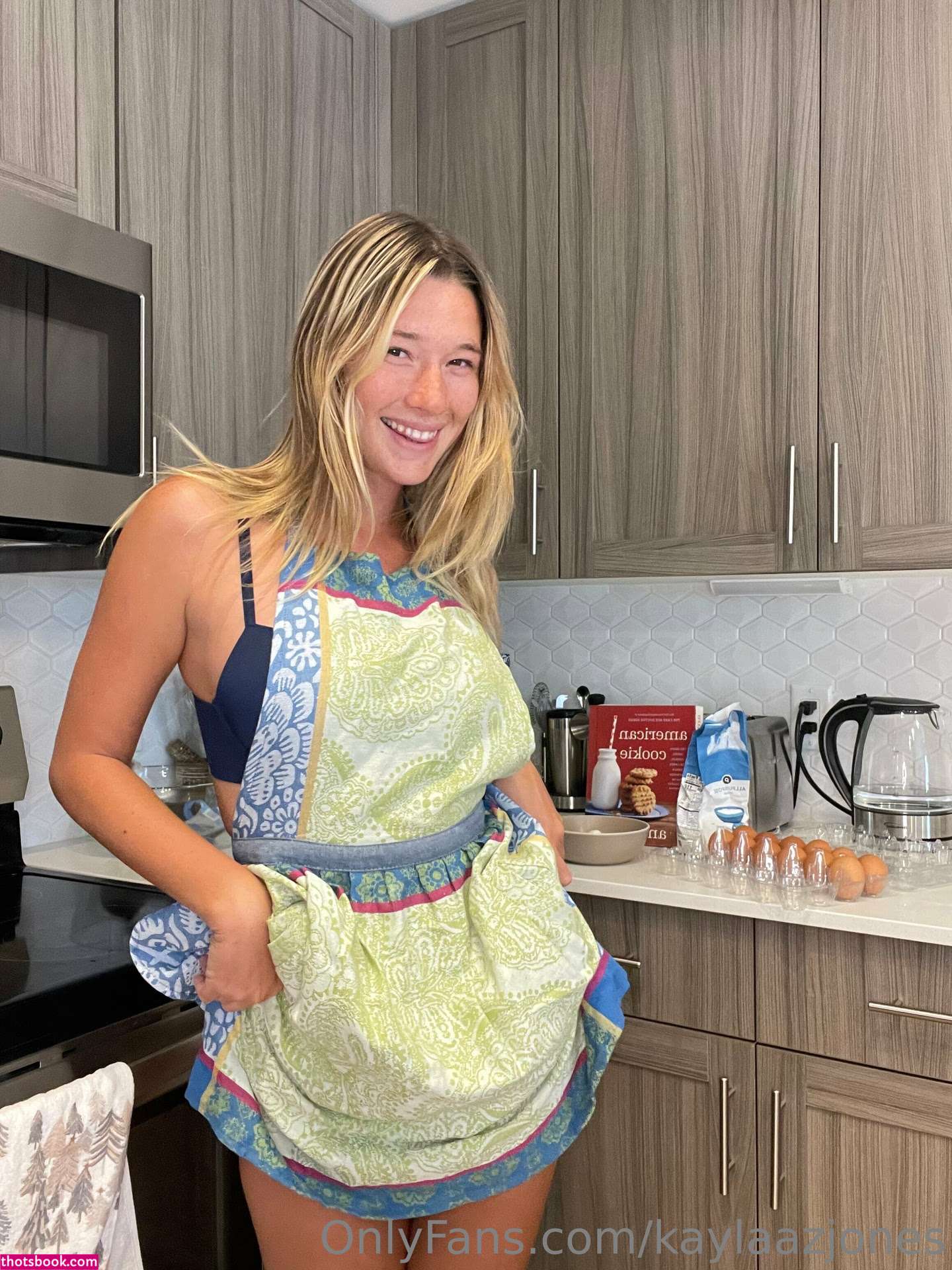 Kayla Jones Photo #22