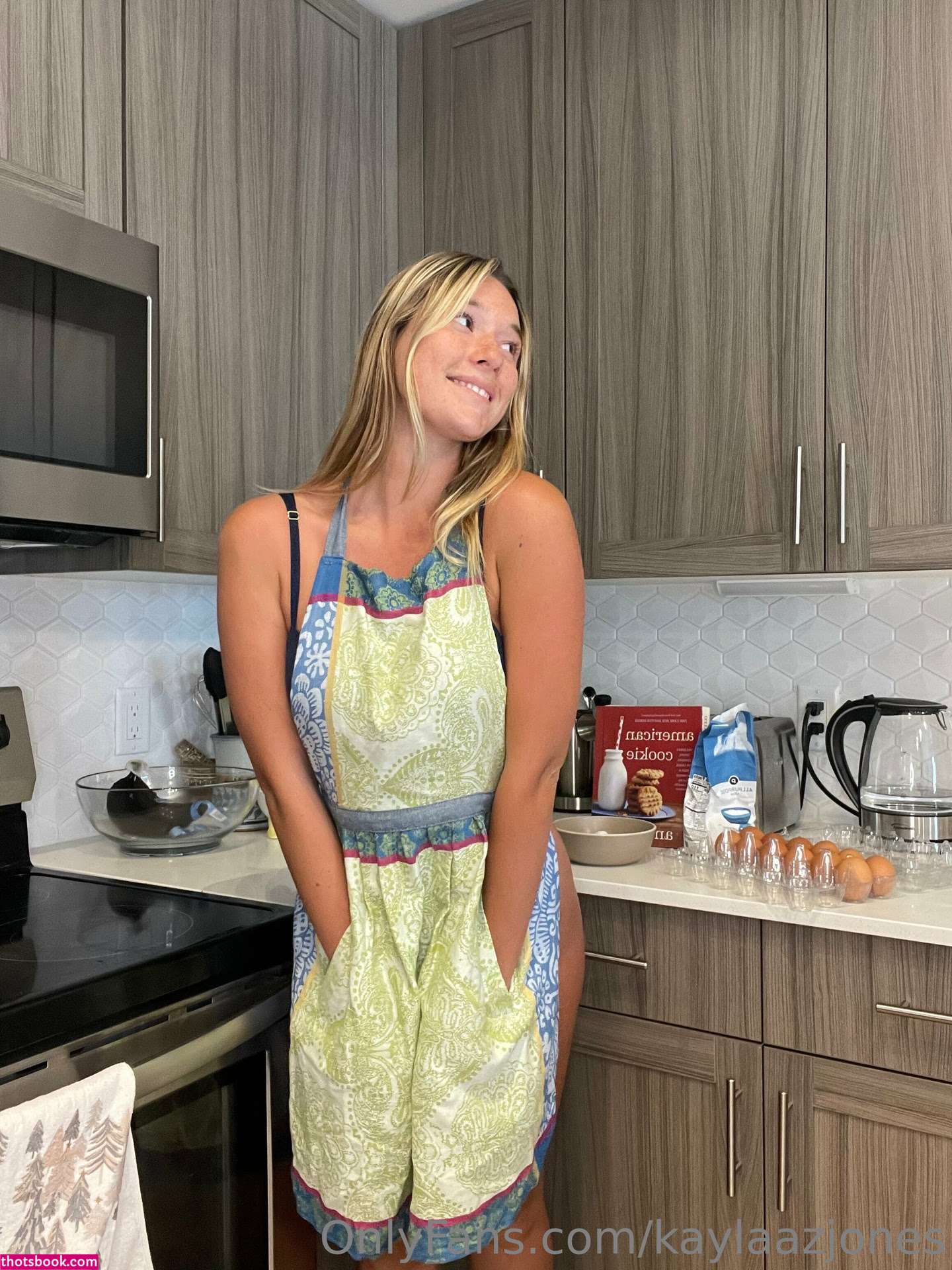 Kayla Jones Photo #28