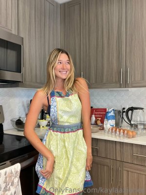 Kayla Jones Photo #9