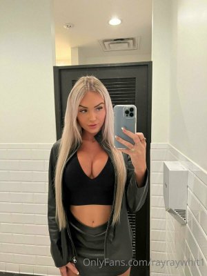 Rayraywhit Photo #46