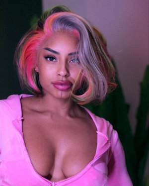 Qimmah Russo Photo #7