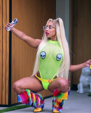 Qimmah Russo Photo #35