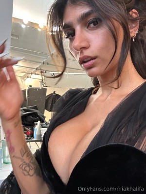 Mia Khalifa Photo #705