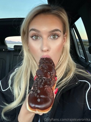 Veronika Rajek Photo #137