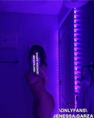 jenessagarza69 Photo #1