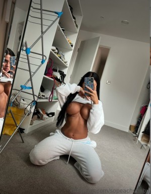 Sopeachybaby Photo #28