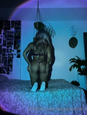 Julia Chapman Photo #100