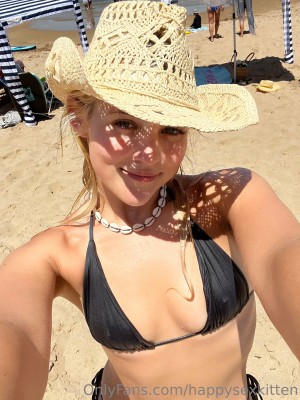 Julia Chapman Photo #141