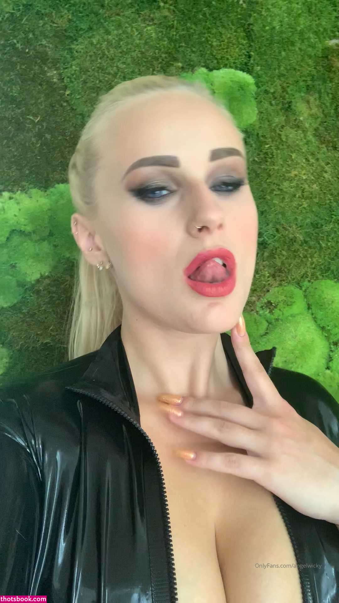 Angel Wicky Photo #230