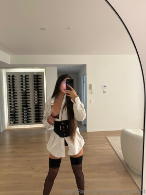 Caryn Beaumont Photo #251