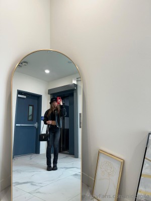 Nicky Gile Photo #254