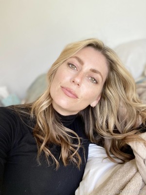 Diora Baird Photo #452