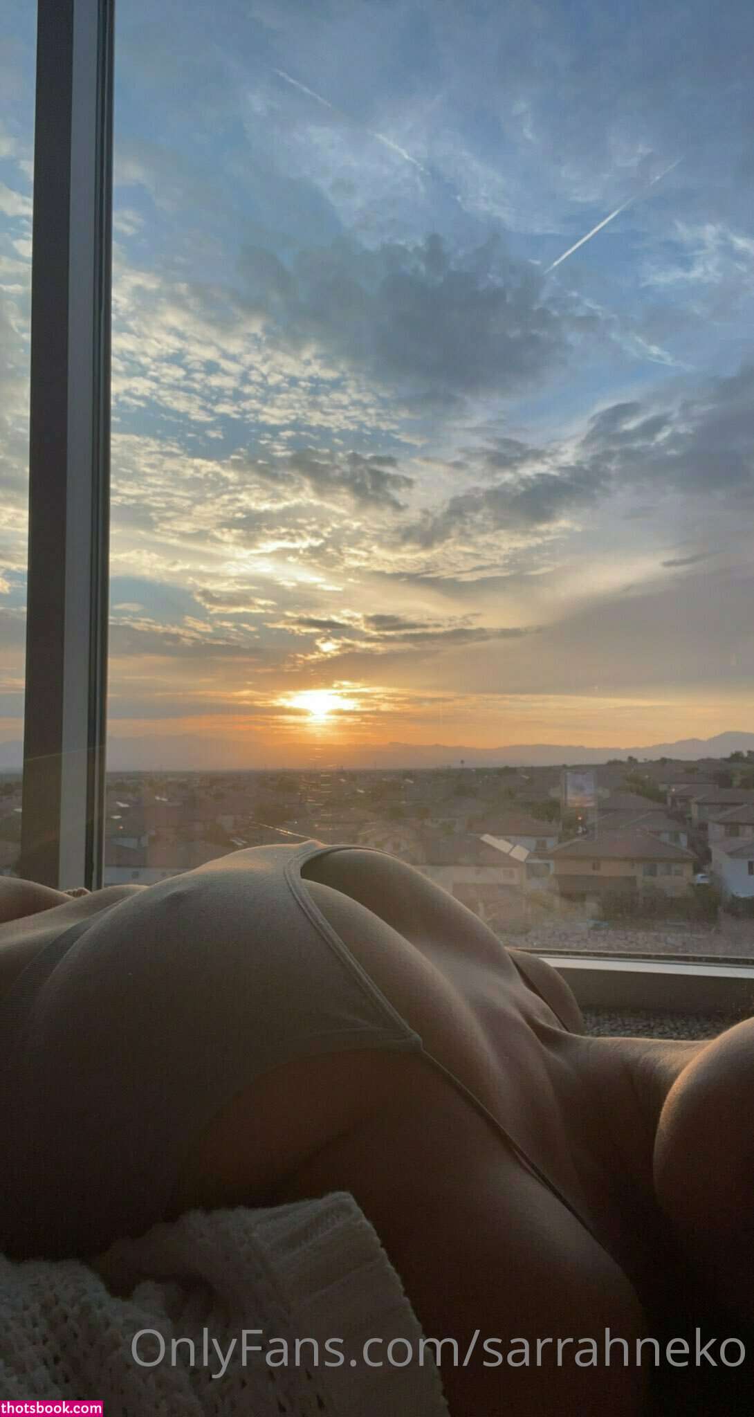 sarrahneko Photo #14