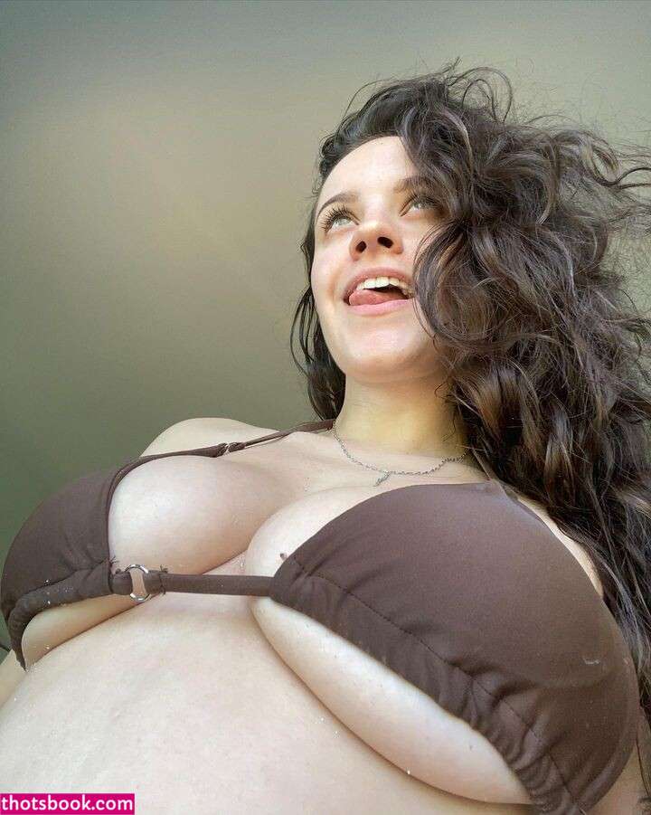 Quinn Finite Photo #131