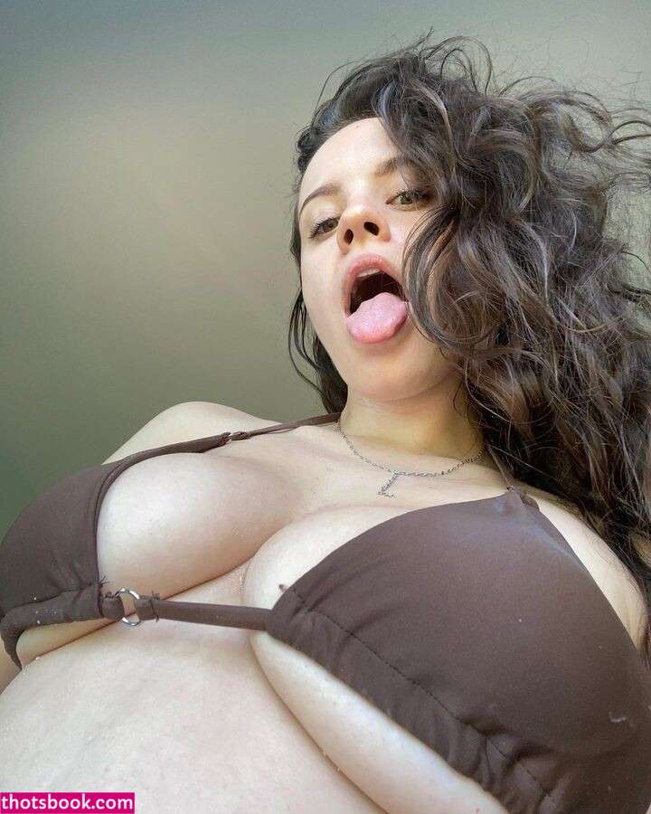 Quinn Finite Photo #143