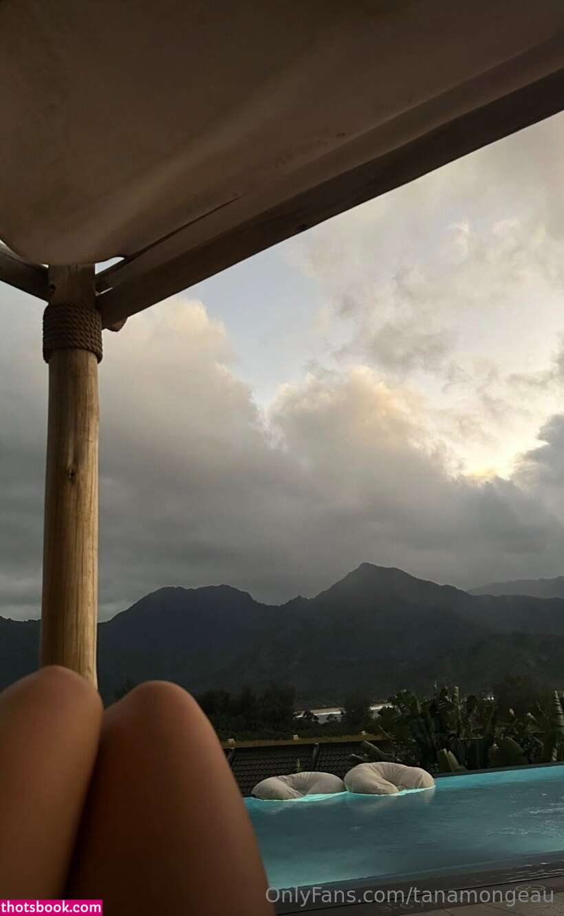 Tana Mongeau Photo #294