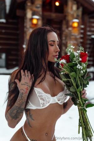 Jamie Lynn Rinaldi Photo #2