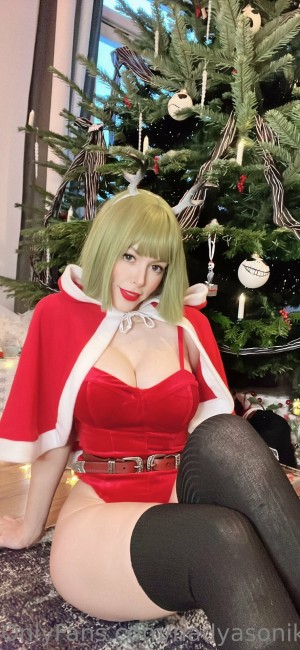 Nadyasonika Photo #48