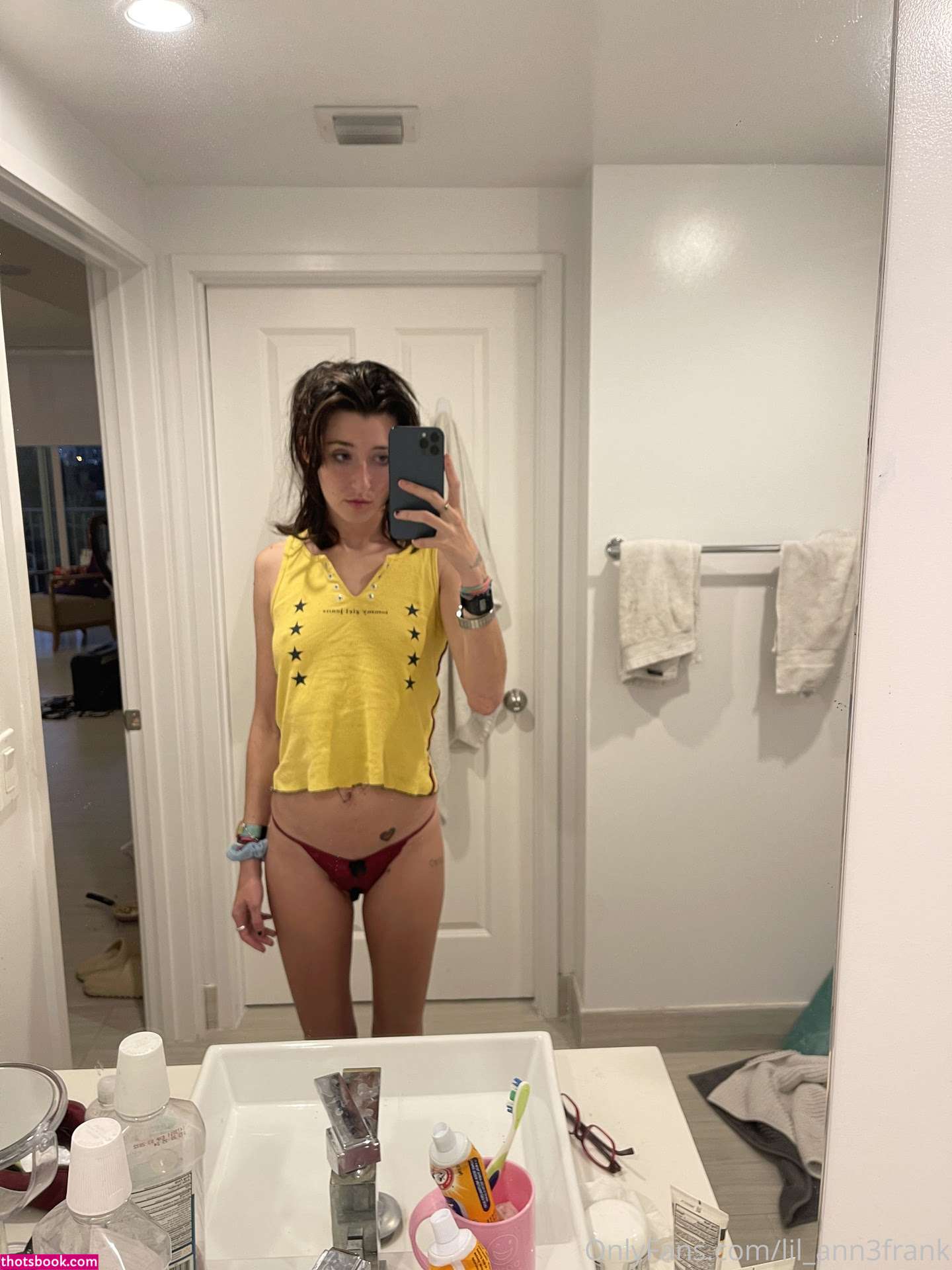 Anne Frank Photo #111