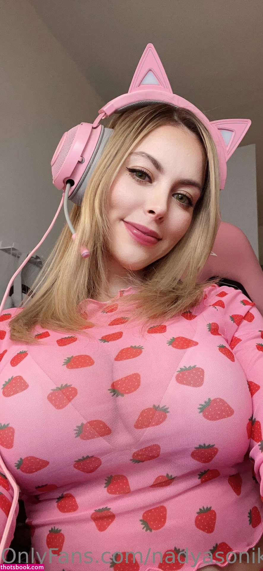 Nadyasonika Photo #83