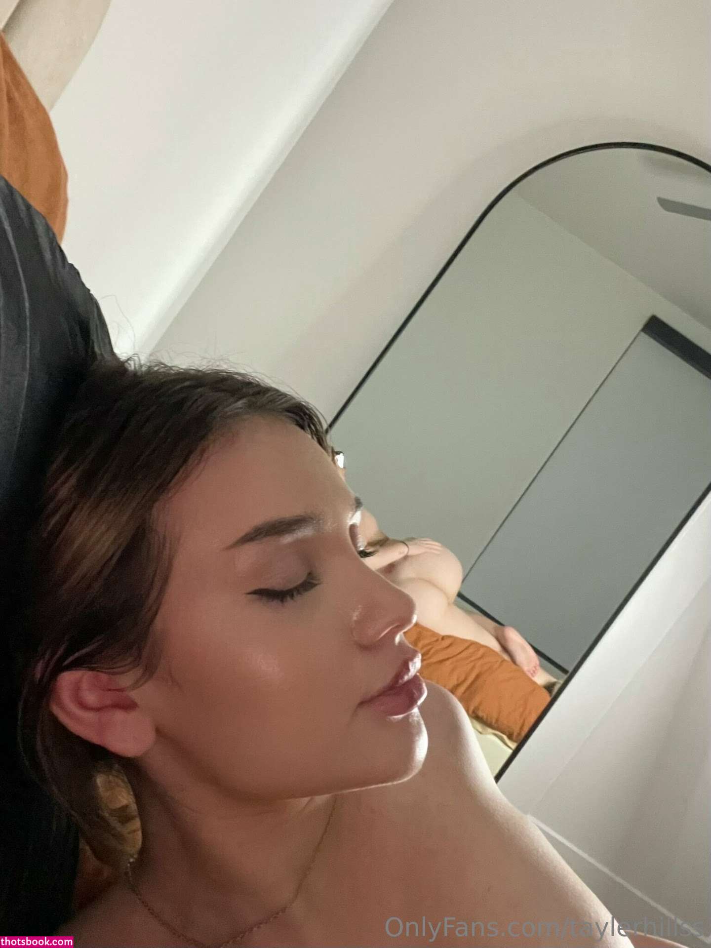 Tayler Hills Photo #385