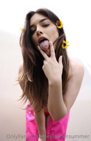 Lauren Summer Photo #122