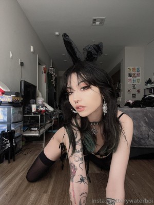 Butterywaterboi Photo #149