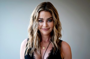 Denise Richards Photo #97
