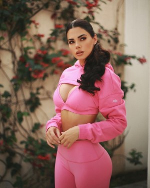 Livia Brito Photo #70