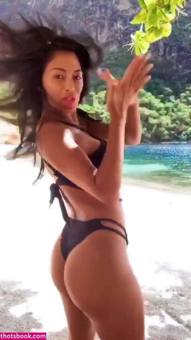 Nicole Scherzinger Photo #50