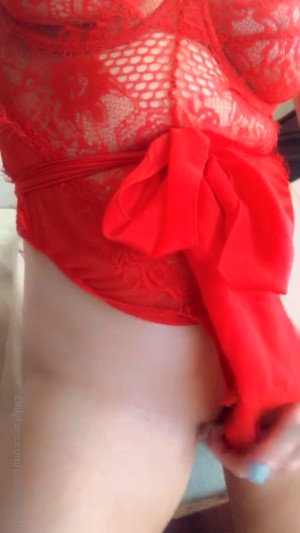 Phoebe Price Photo #15