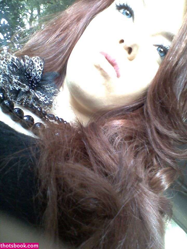 Ryan Smiles Photo #13