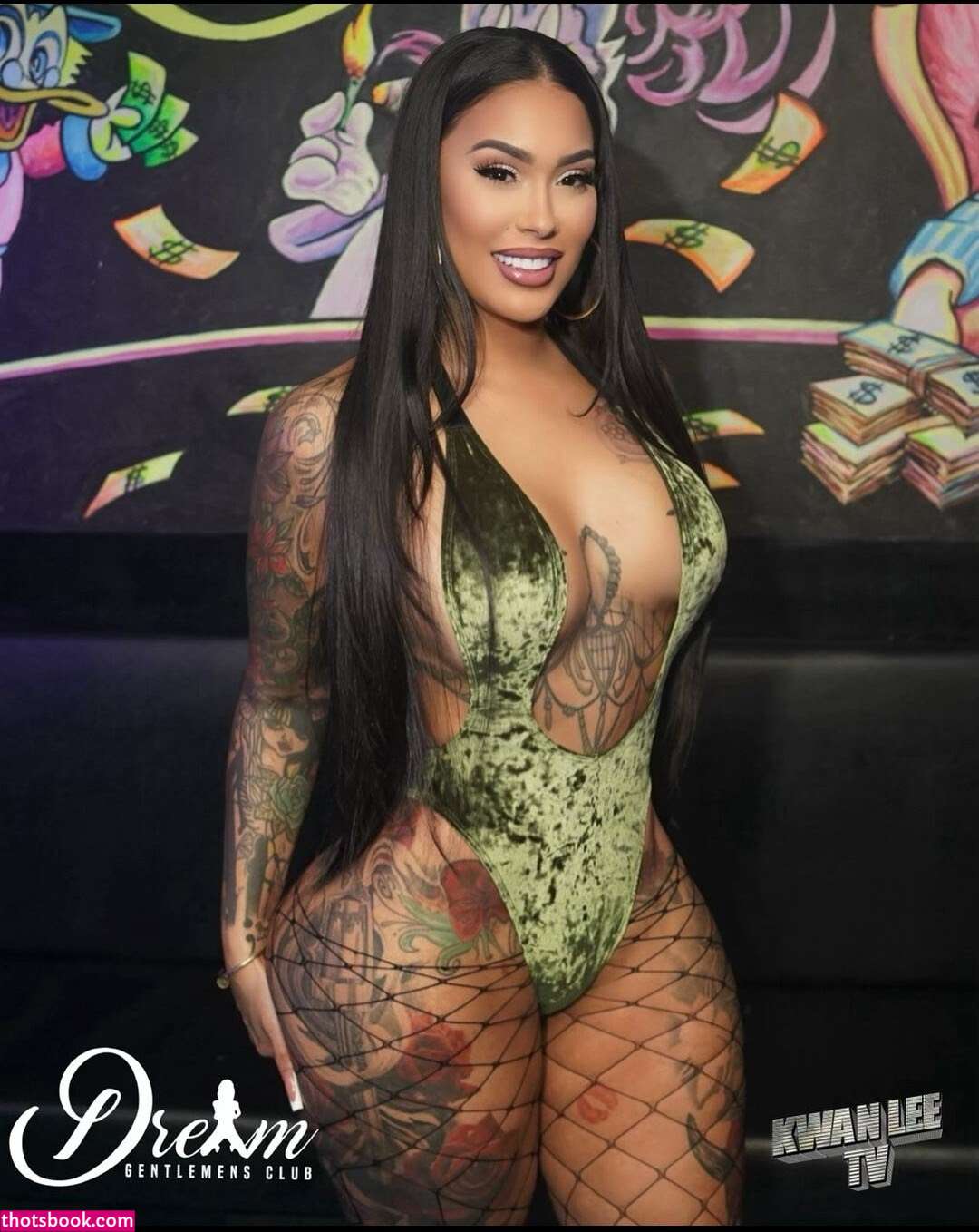 Tattedupholly Photo #8