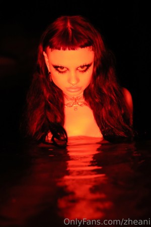 Zheani Photo #9