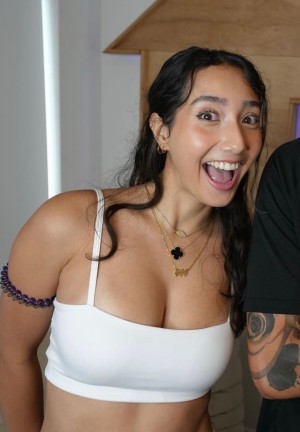 Sabrina Pezeshkian Photo #65